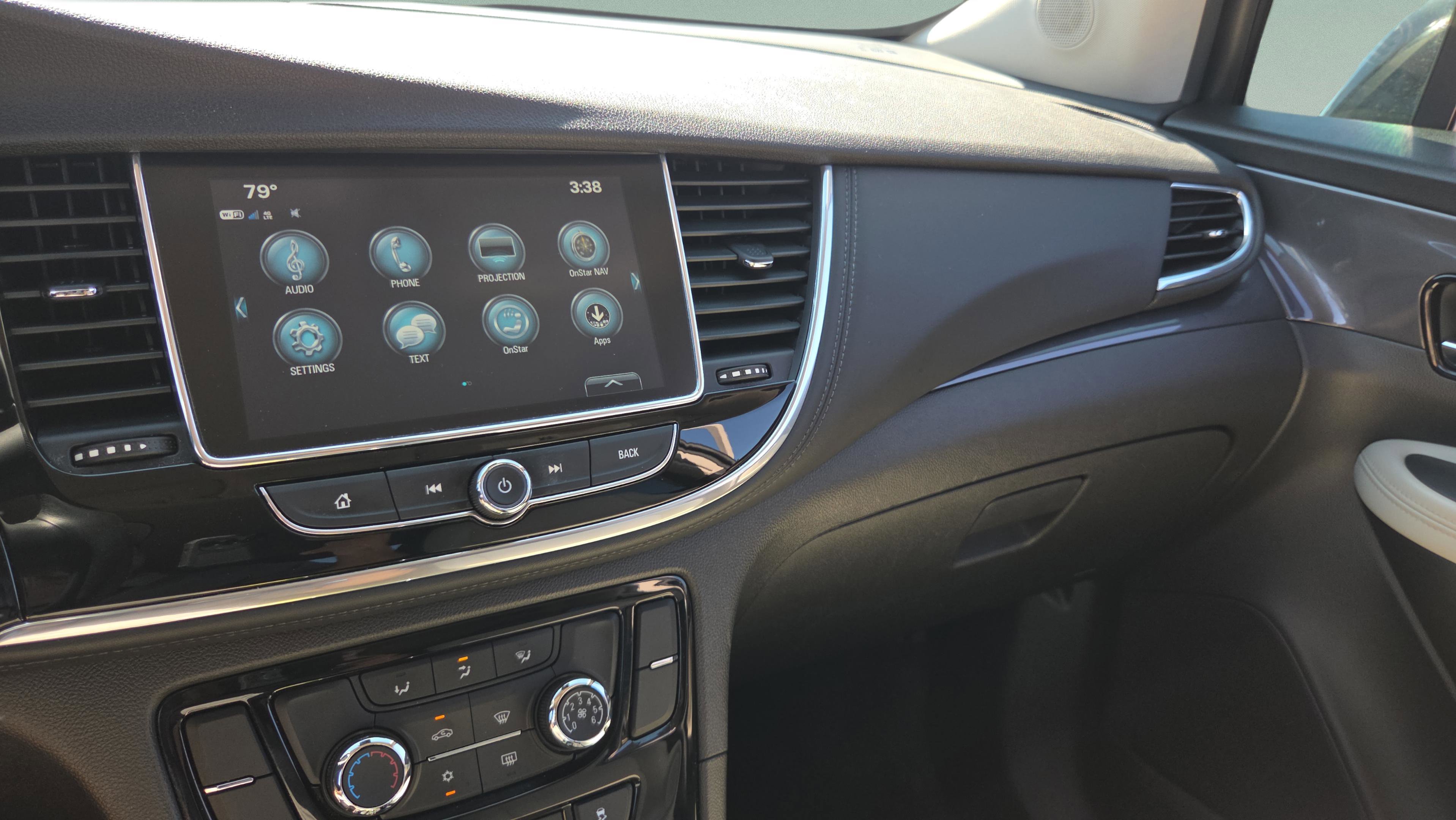 Used 2020 Buick Encore Preferred w/ Safety Package FWD image 27