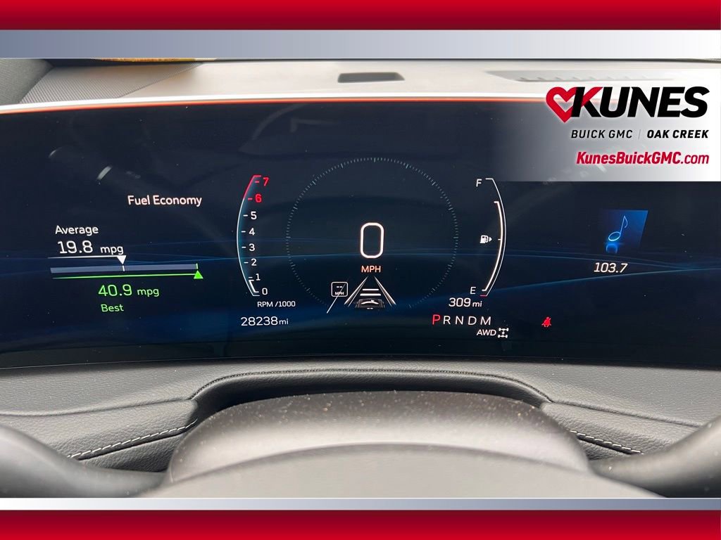 Used 2025 Cadillac XT4 Premium Luxury image 23