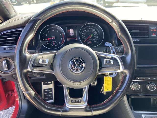 Used 2017 Volkswagen Golf 4-Door FWD image 20
