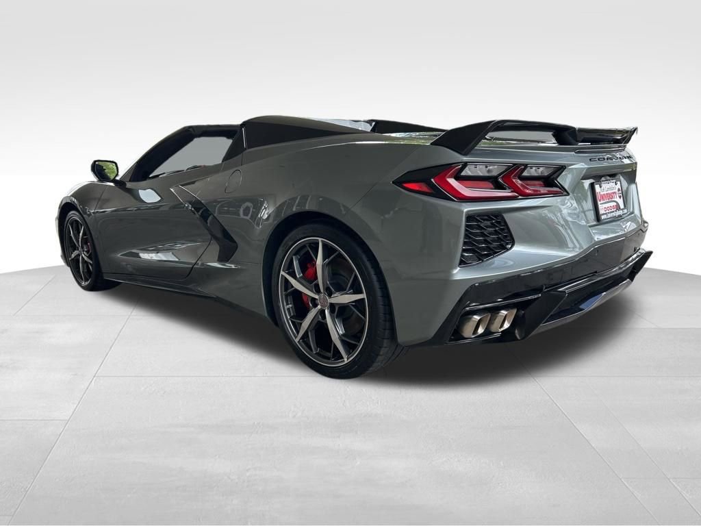 Used 2022 Chevrolet Corvette Stingray Premium Conv w/ Z51 Performance Package RWD image 7