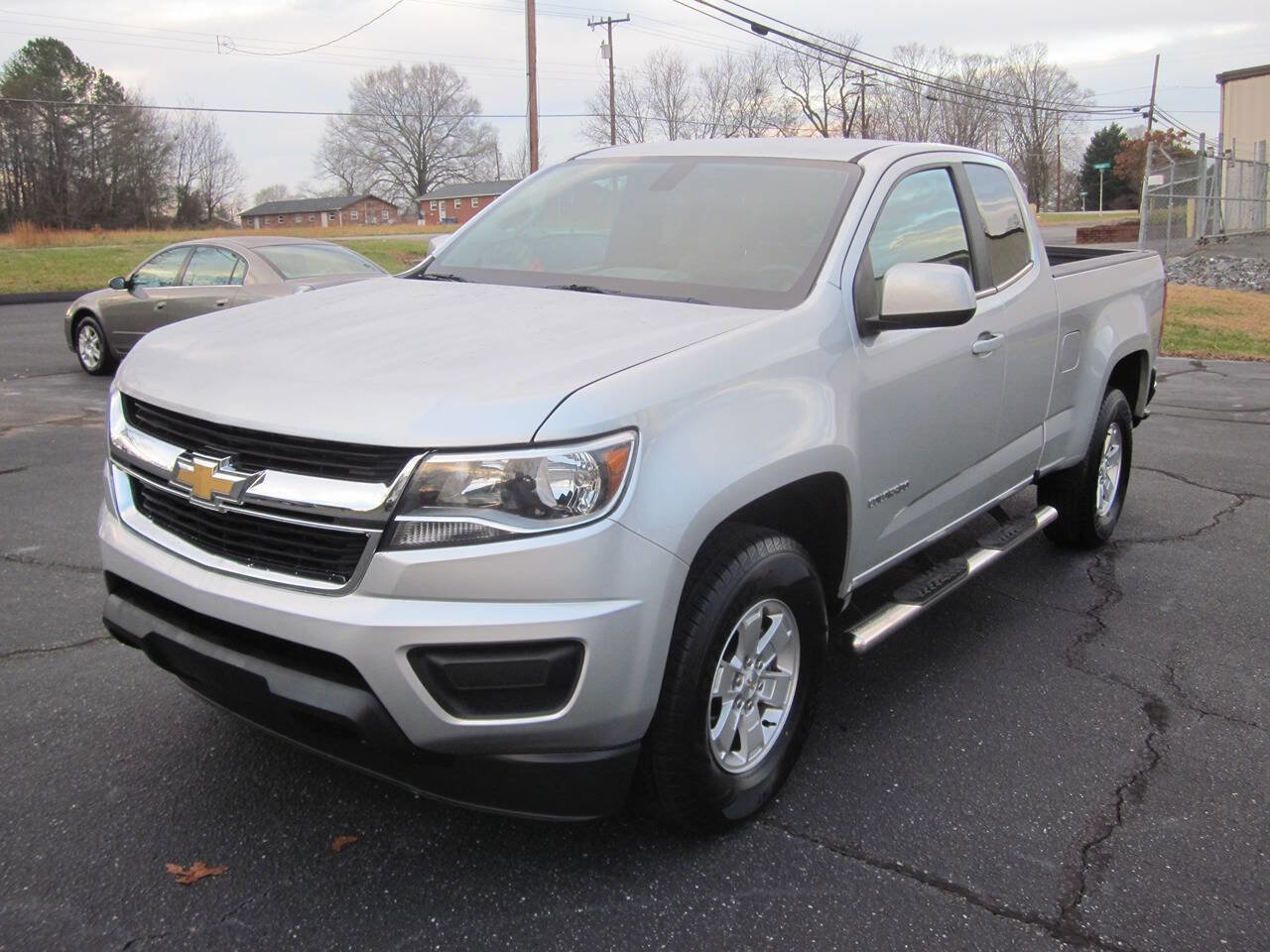 Used 2020 Chevrolet Colorado W/T w/ WT Convenience Package image 2