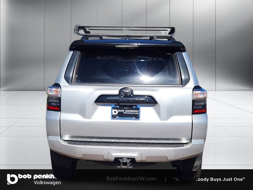 Used 2021 Toyota 4Runner Venture w/ Moonroof Package AWD/4WD image 26
