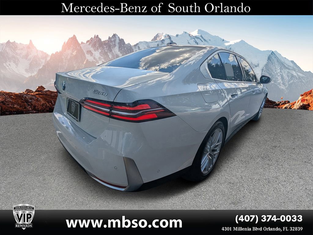 Used 2024 BMW 530i w/ Premium Package image 15