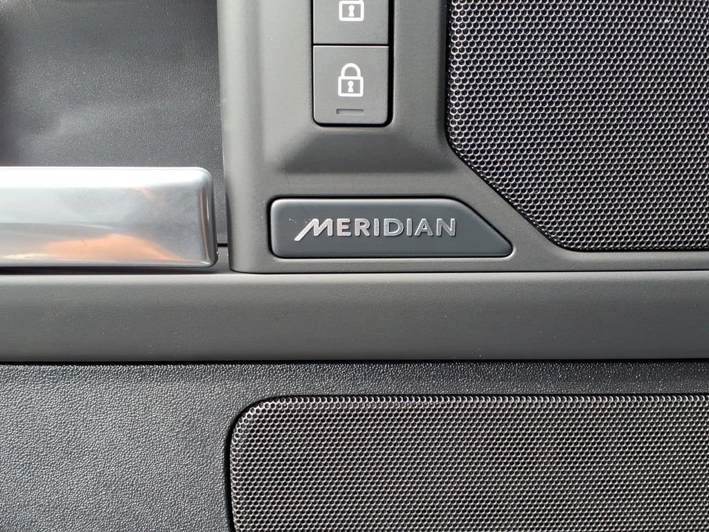 New 2026 Land Rover Defender 110 S AWD/4WD image 12