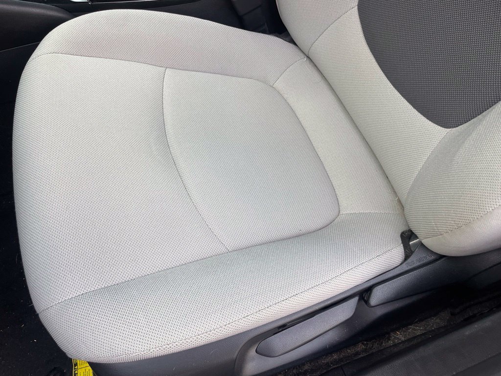 Used 2021 Toyota Corolla L FWD image 25