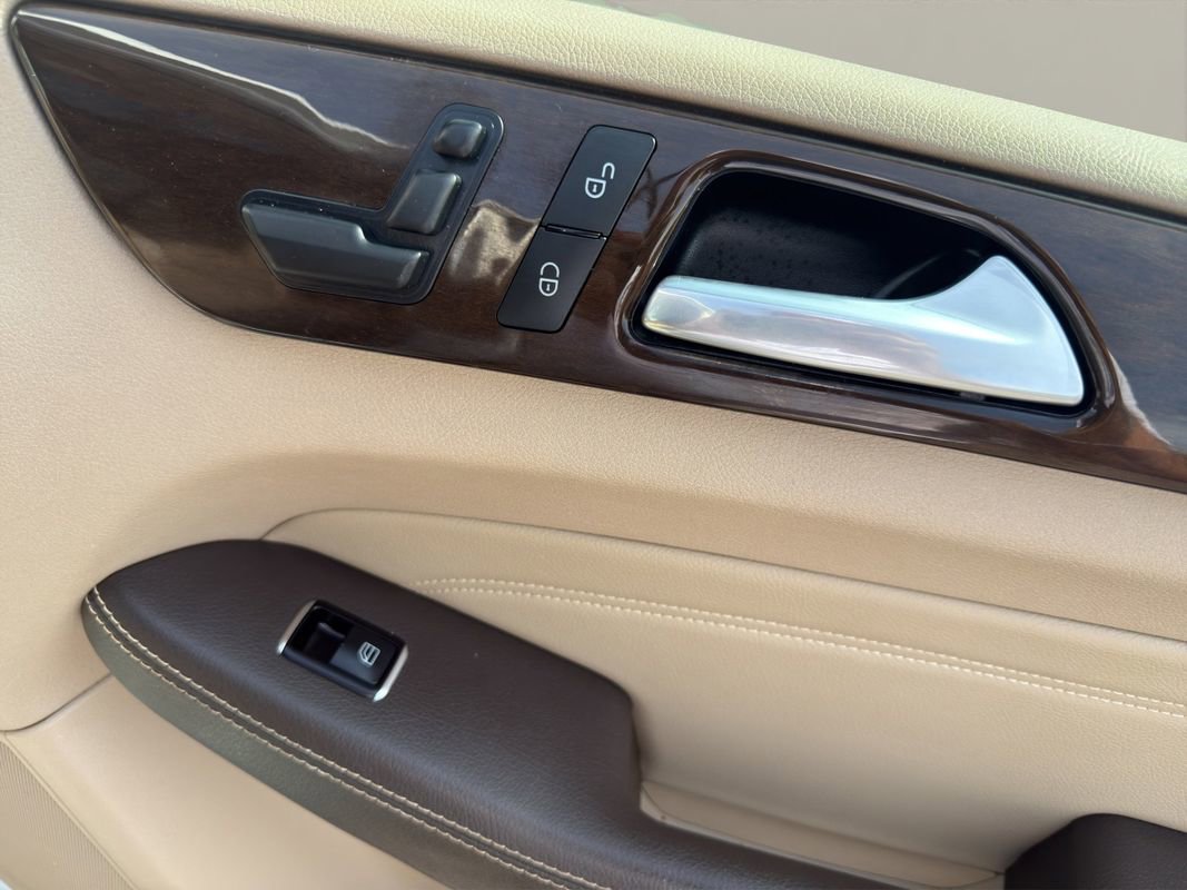 Used 2015 Mercedes-Benz ML 250 BlueTEC 4MATIC image 18