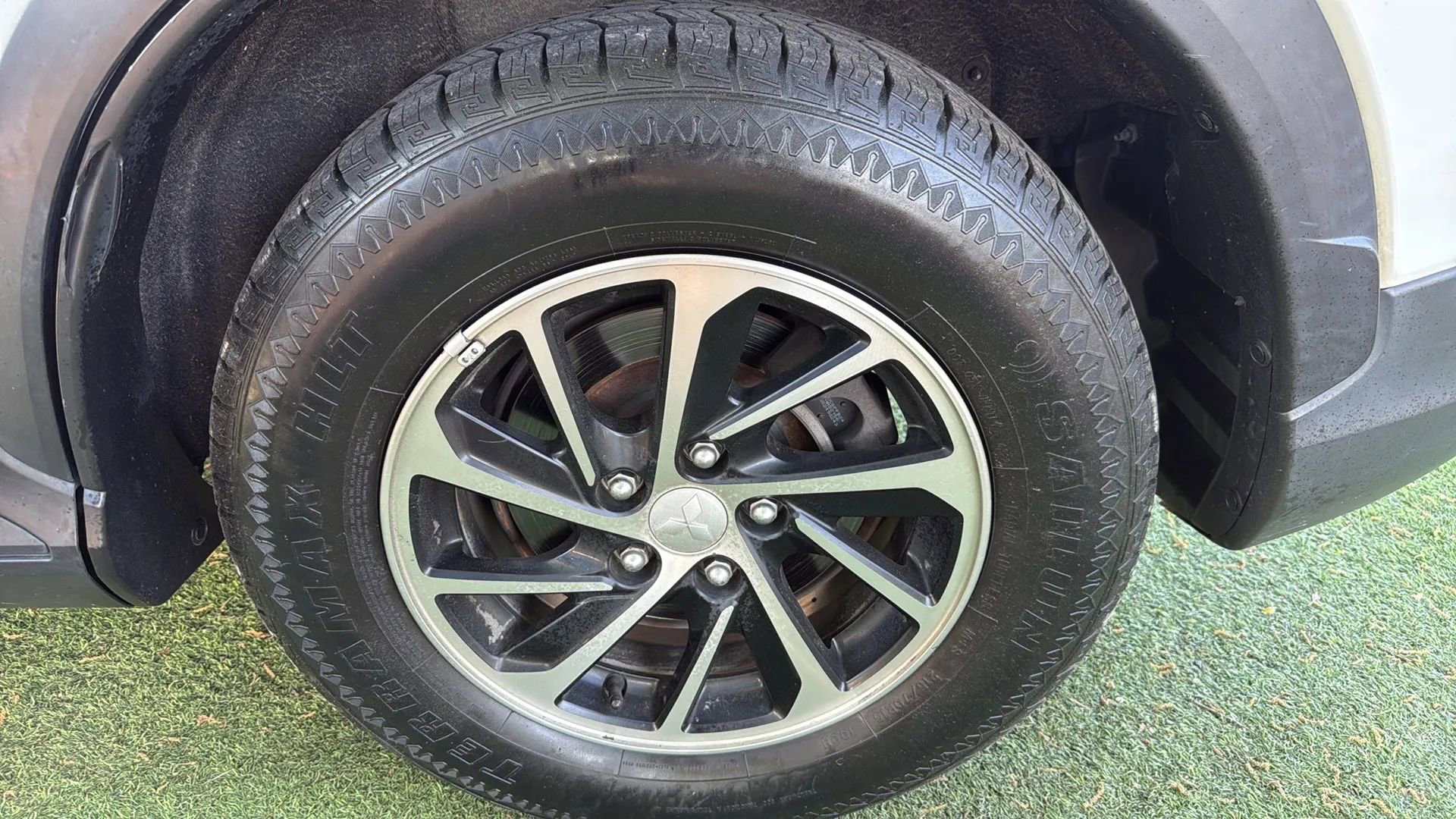 Used 2020 Mitsubishi Eclipse Cross ES image 39