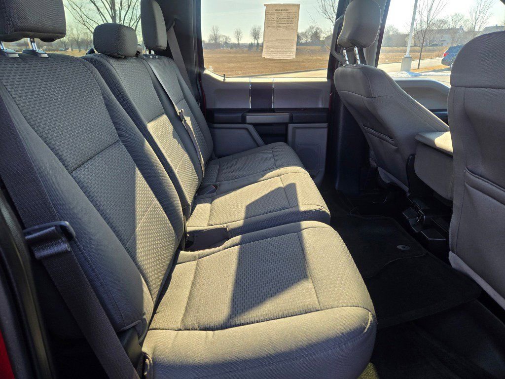 Used 2016 Ford F150 XLT image 10