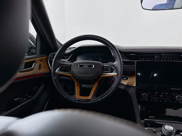 Used 2023 Jeep Grand Cherokee Summit image 11