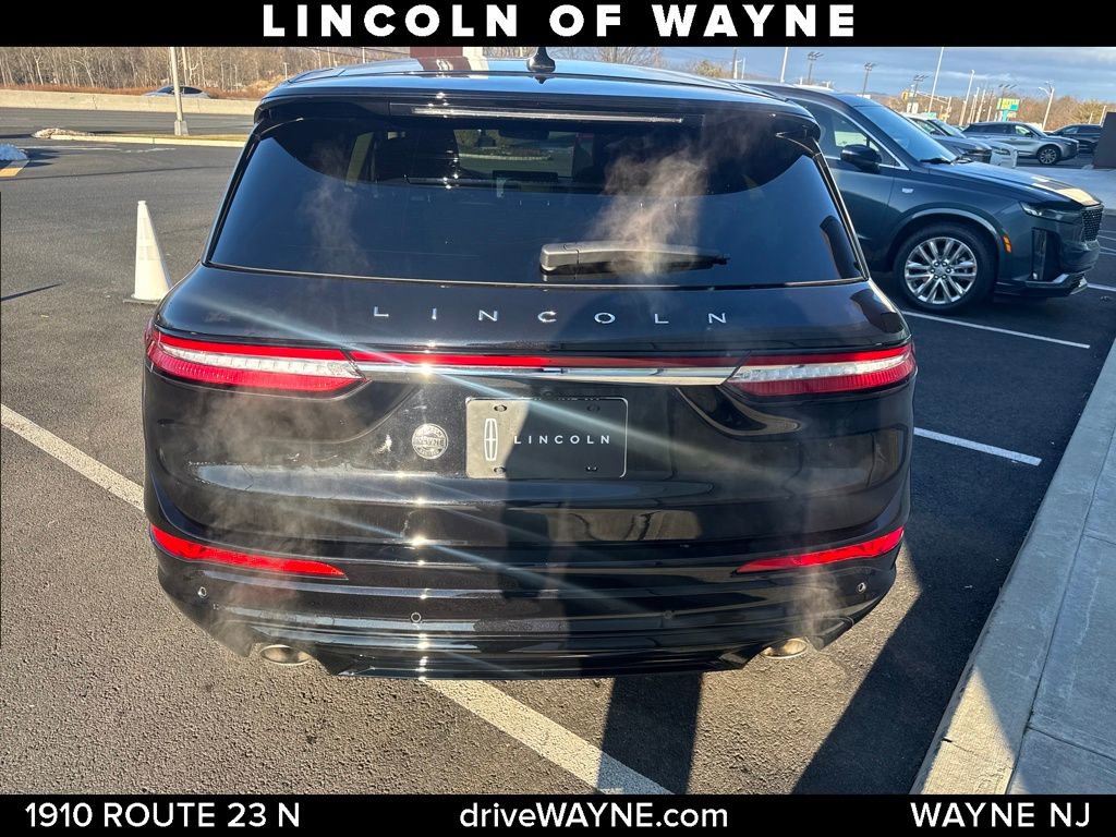 Certified 2023 Lincoln Corsair AWD w/ Equipment Group 101A image 4