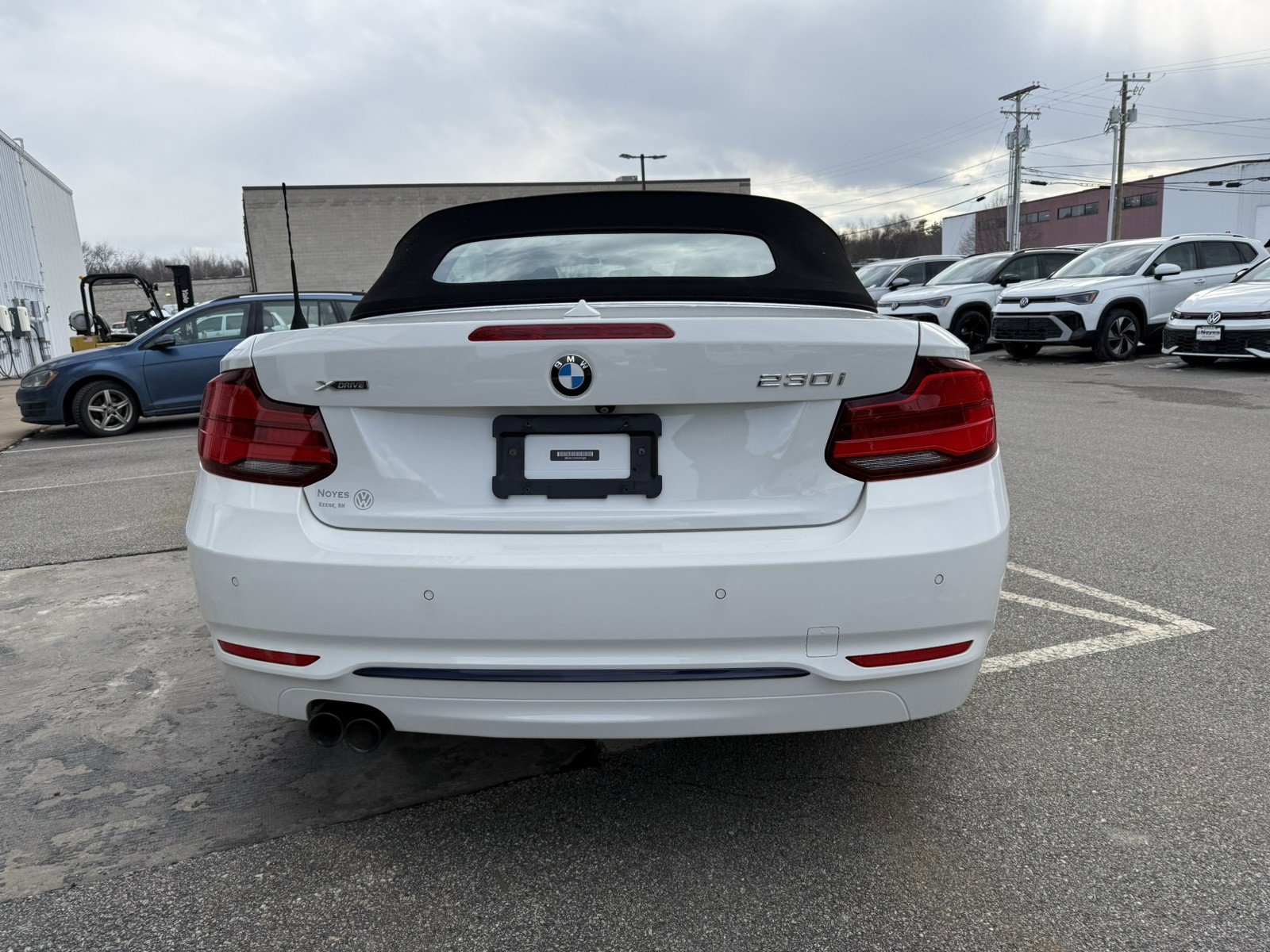 Used 2019 BMW 230i xDrive Convertible w/ Convenience Package image 4