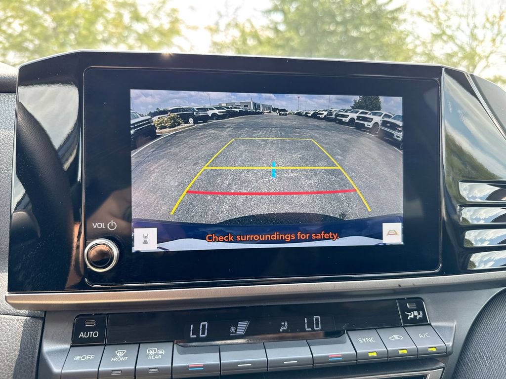 Used 2025 Toyota Camry LE FWD image 15