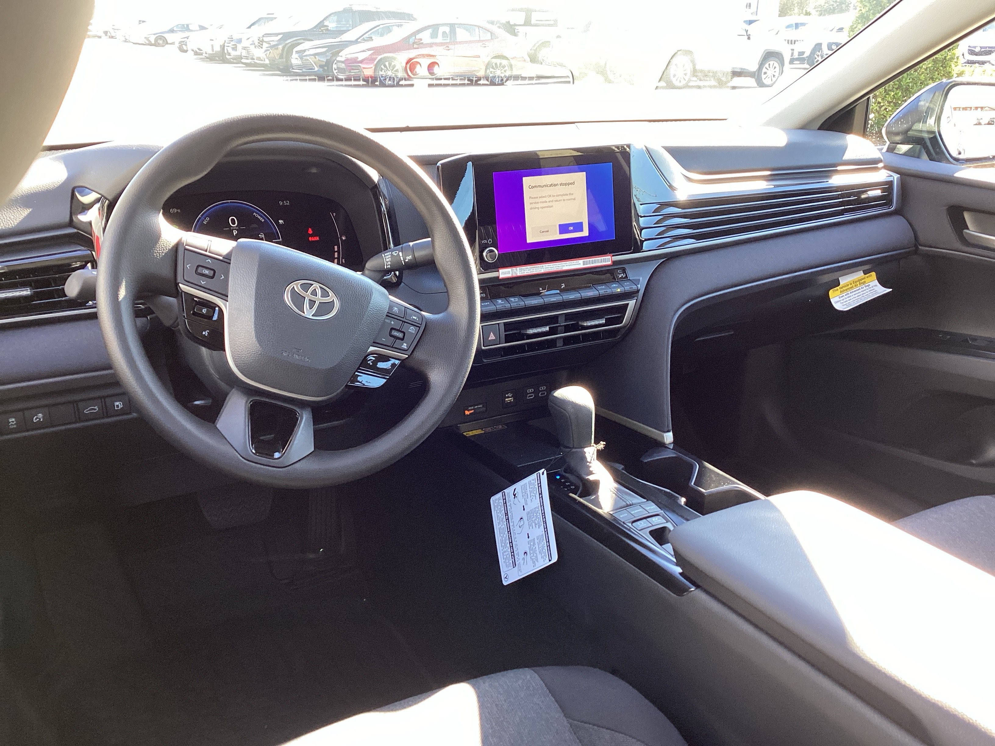 New 2026 Toyota Camry Hybrid FWD image 4