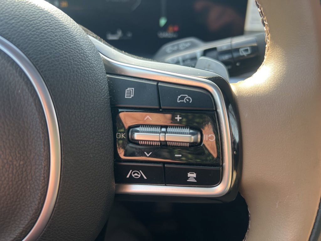 Certified 2025 Kia Sorento SX Prestige w/ Olive Brown Leather Package image 62