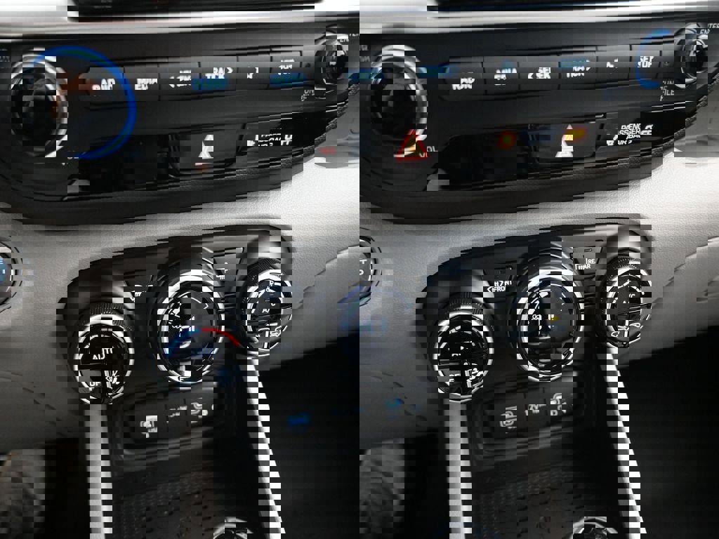 New 2026 Hyundai Venue SEL image 20