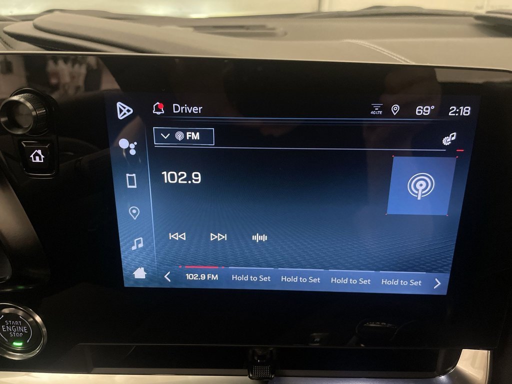 Used 2024 Chevrolet Corvette Stingray Coupe w/ 1LT image 7