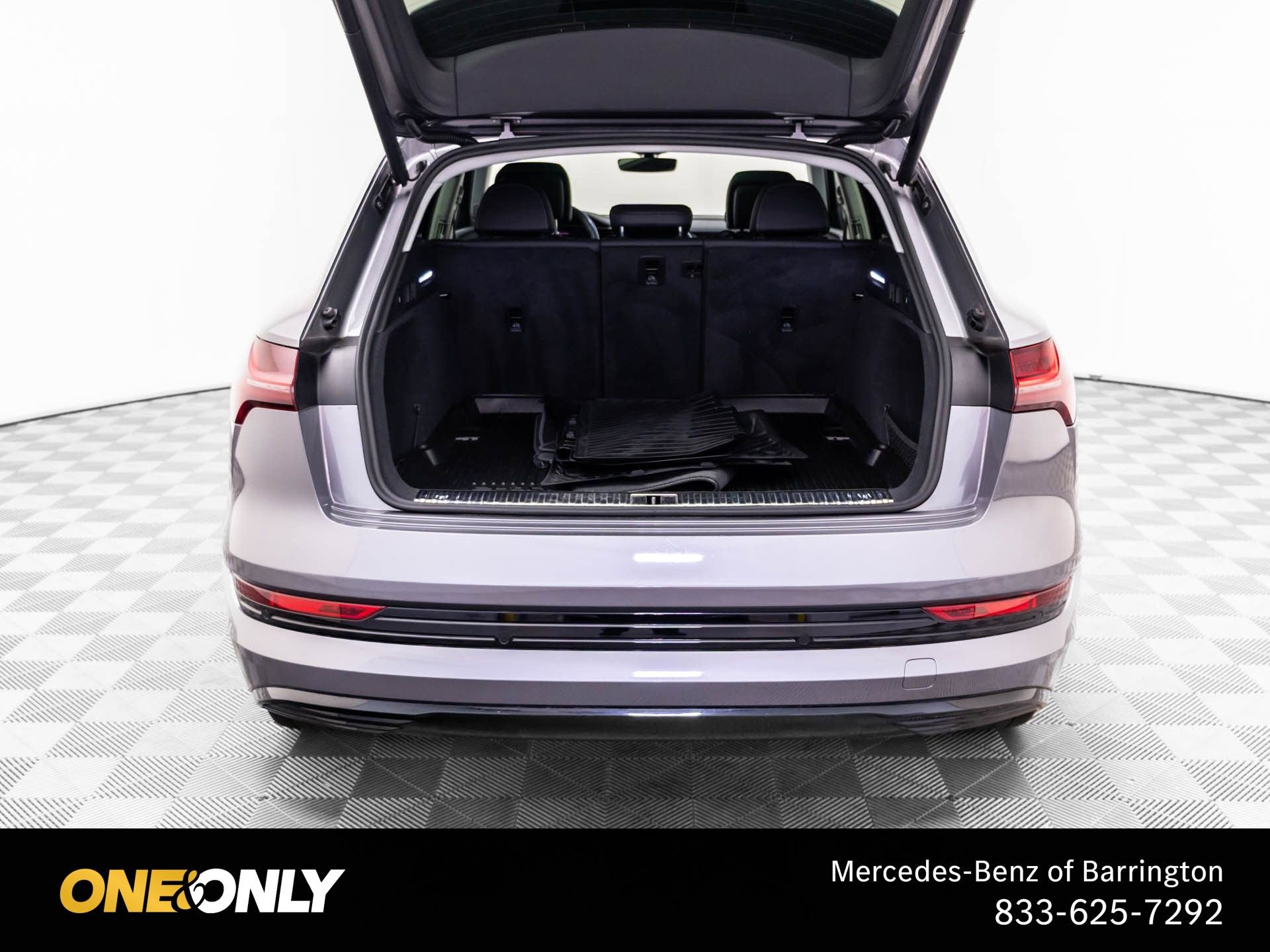 Used 2022 Audi e-tron Premium Plus AWD/4WD image 30