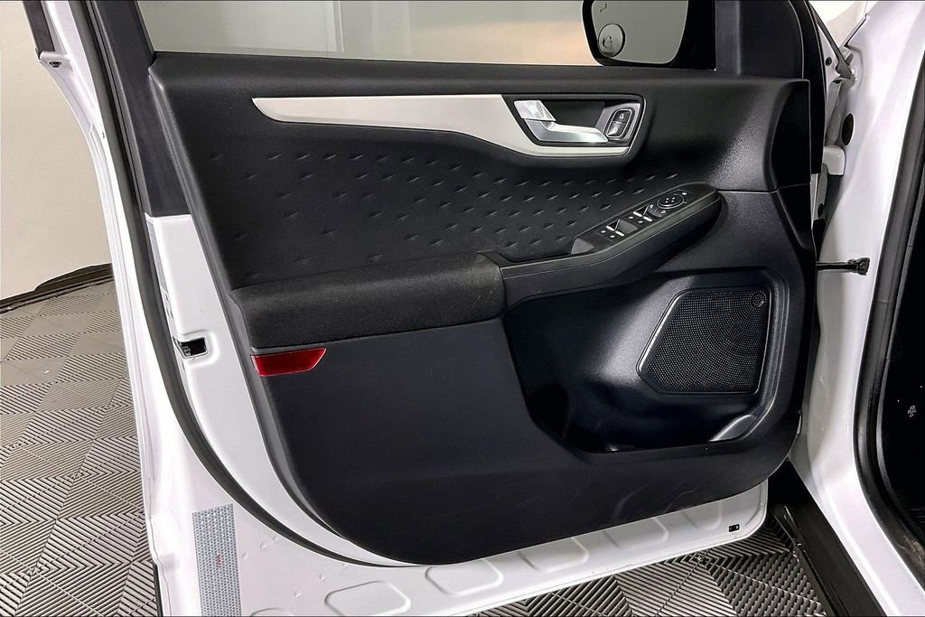 Used 2020 Ford Escape SE Sport AWD/4WD image 24