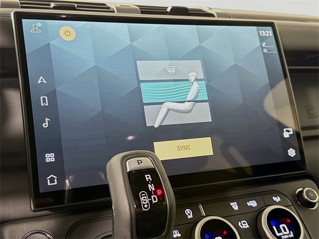 New 2026 Land Rover Defender 110 X-Dynamic SE image 18