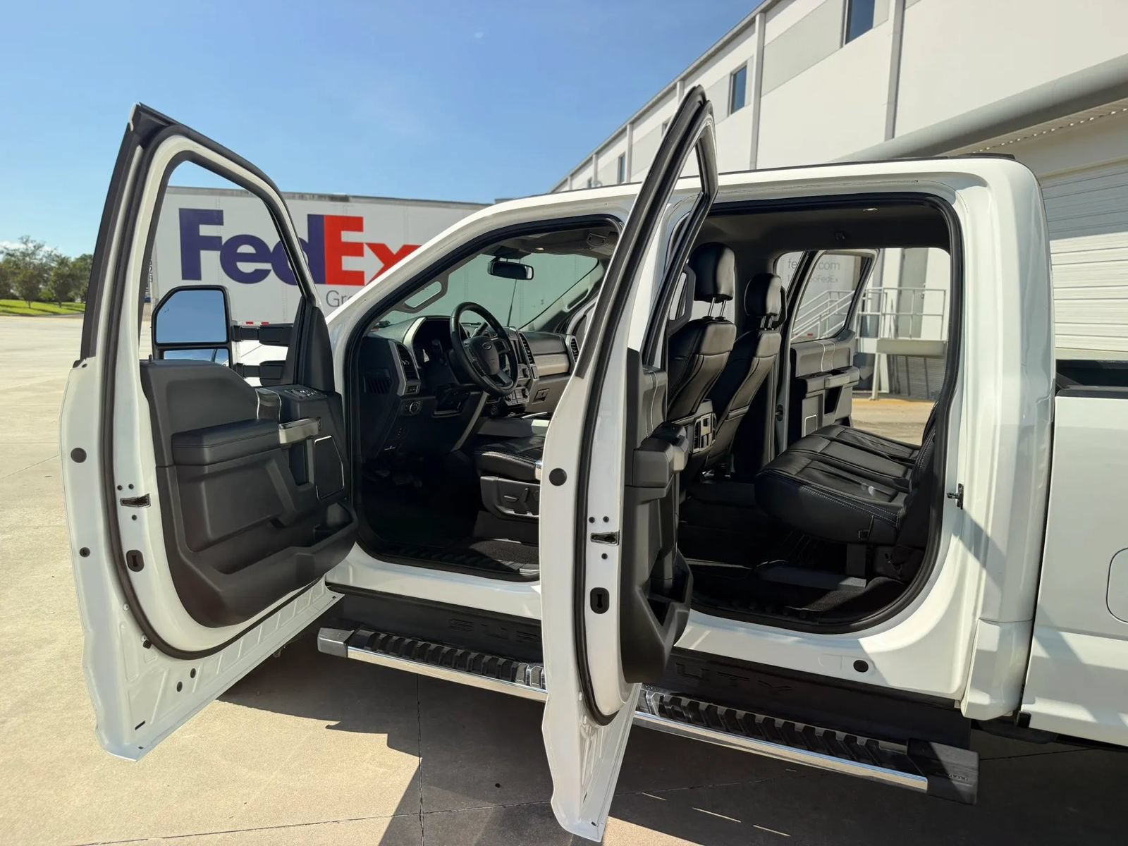 Used 2020 Ford F350 Lariat w/ Chrome Package AWD/4WD image 19