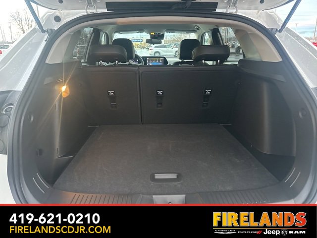 Used 2025 Chevrolet Trax LT image 9