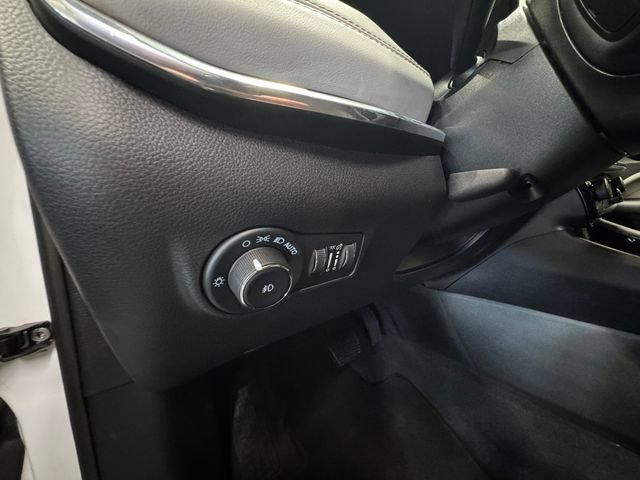 Used 2023 Jeep Compass Limited AWD/4WD image 25