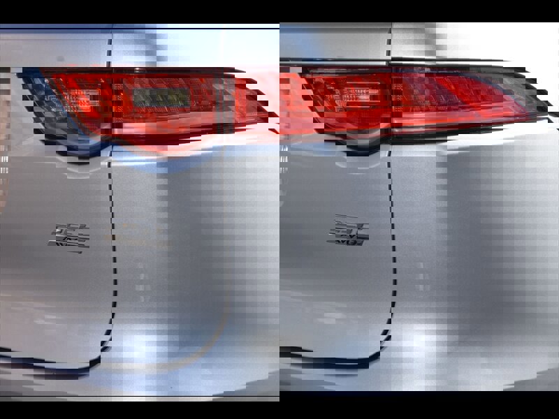 Used 2019 Jaguar F-PACE Premium image 51