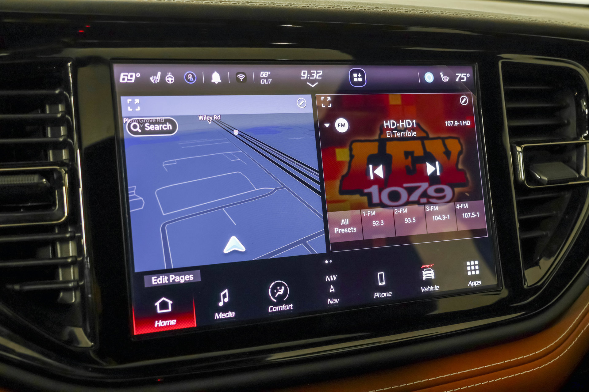 Used 2023 Dodge Durango SRT AWD/4WD image 31