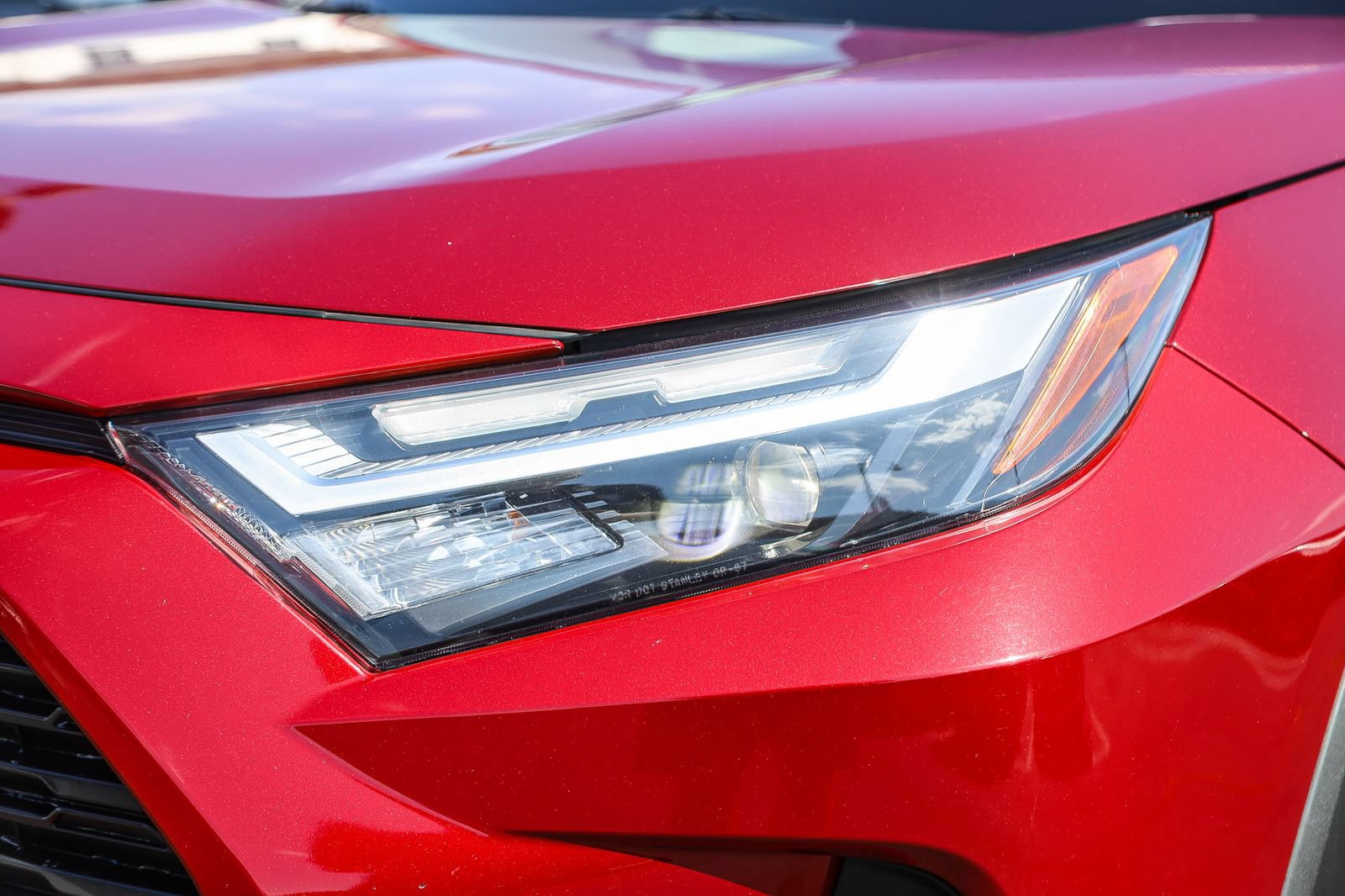 Certified 2022 Toyota RAV4 XLE Premium AWD/4WD image 10