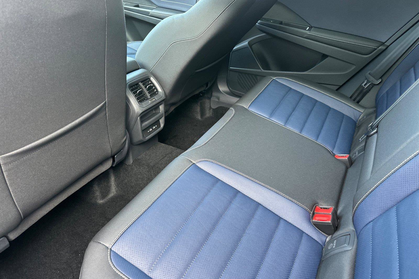 New 2026 Volkswagen Taos SEL image 11