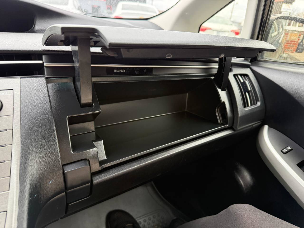 Used 2013 Toyota Prius Two image 30