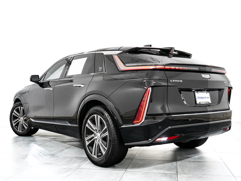 Used 2024 Cadillac Lyriq Luxury AWD/4WD image 5