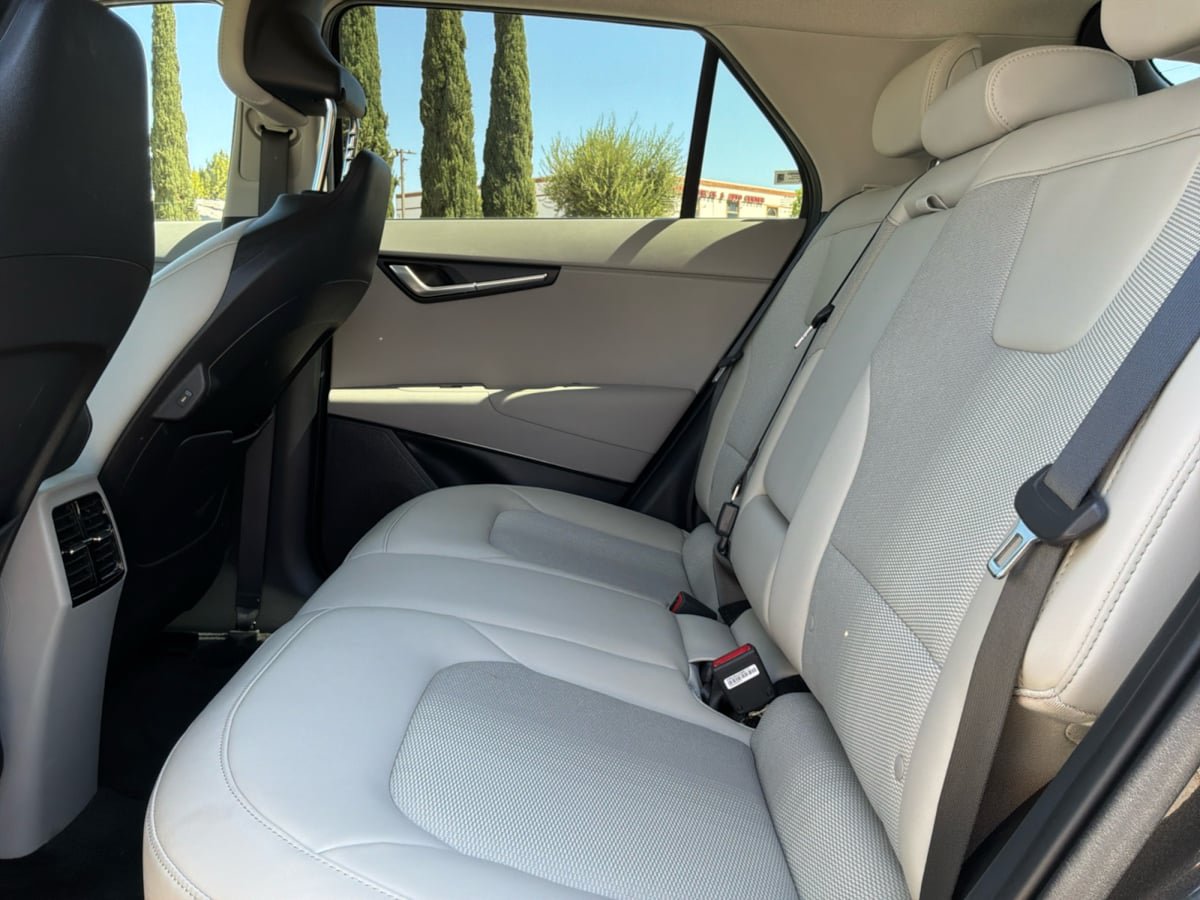 Used 2023 Kia Niro Wind FWD image 19