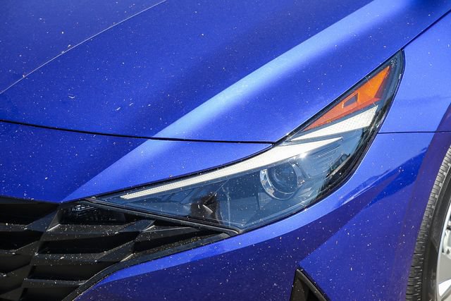 Certified 2023 Hyundai Elantra SE FWD image 8