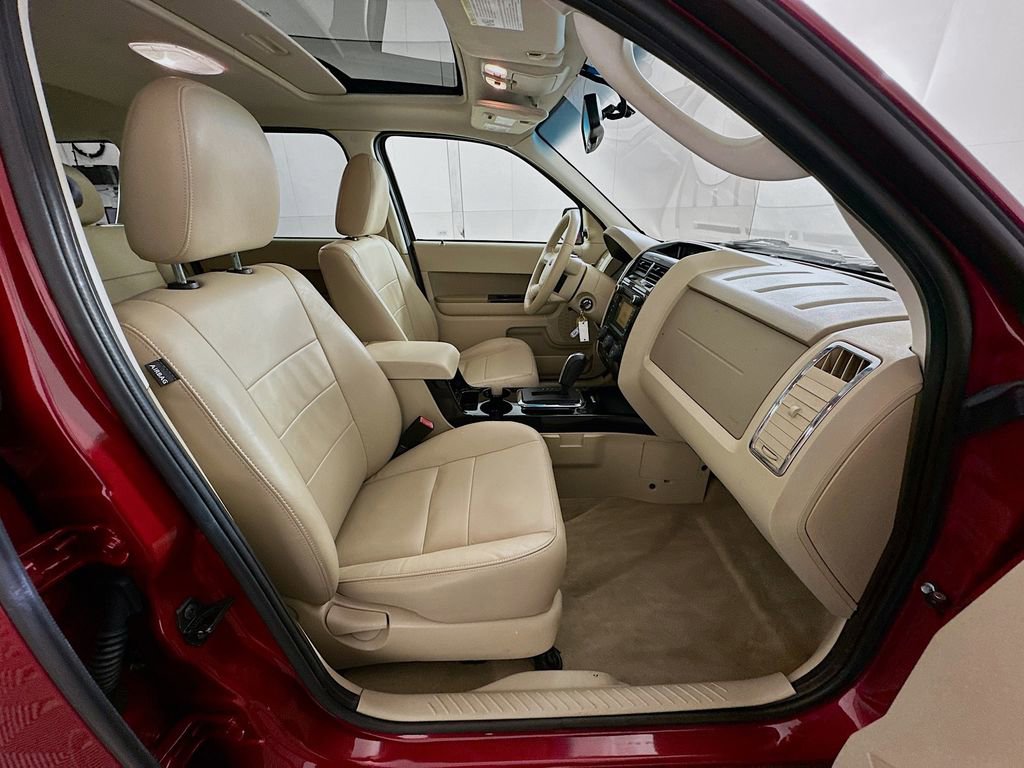 Used 2010 Ford Escape Limited image 27