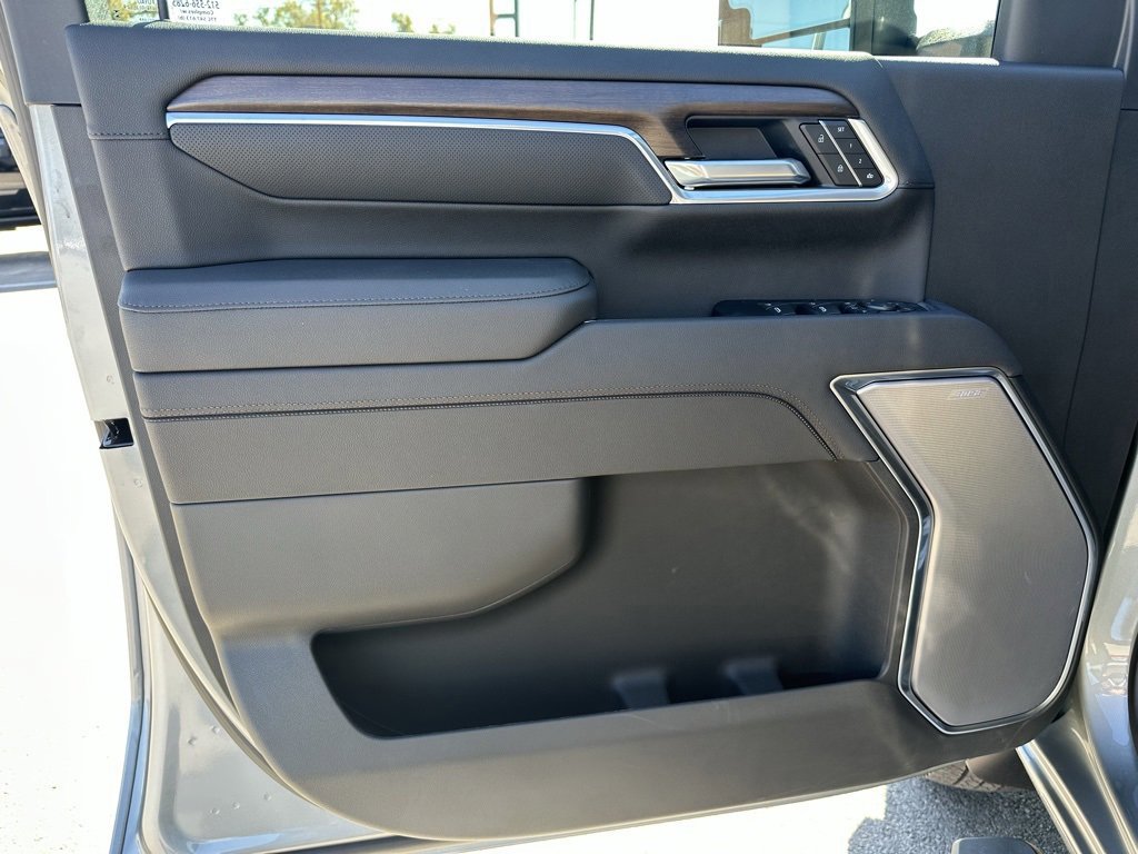 New 2026 Chevrolet Silverado 3500 High Country w/ Technology Package image 25