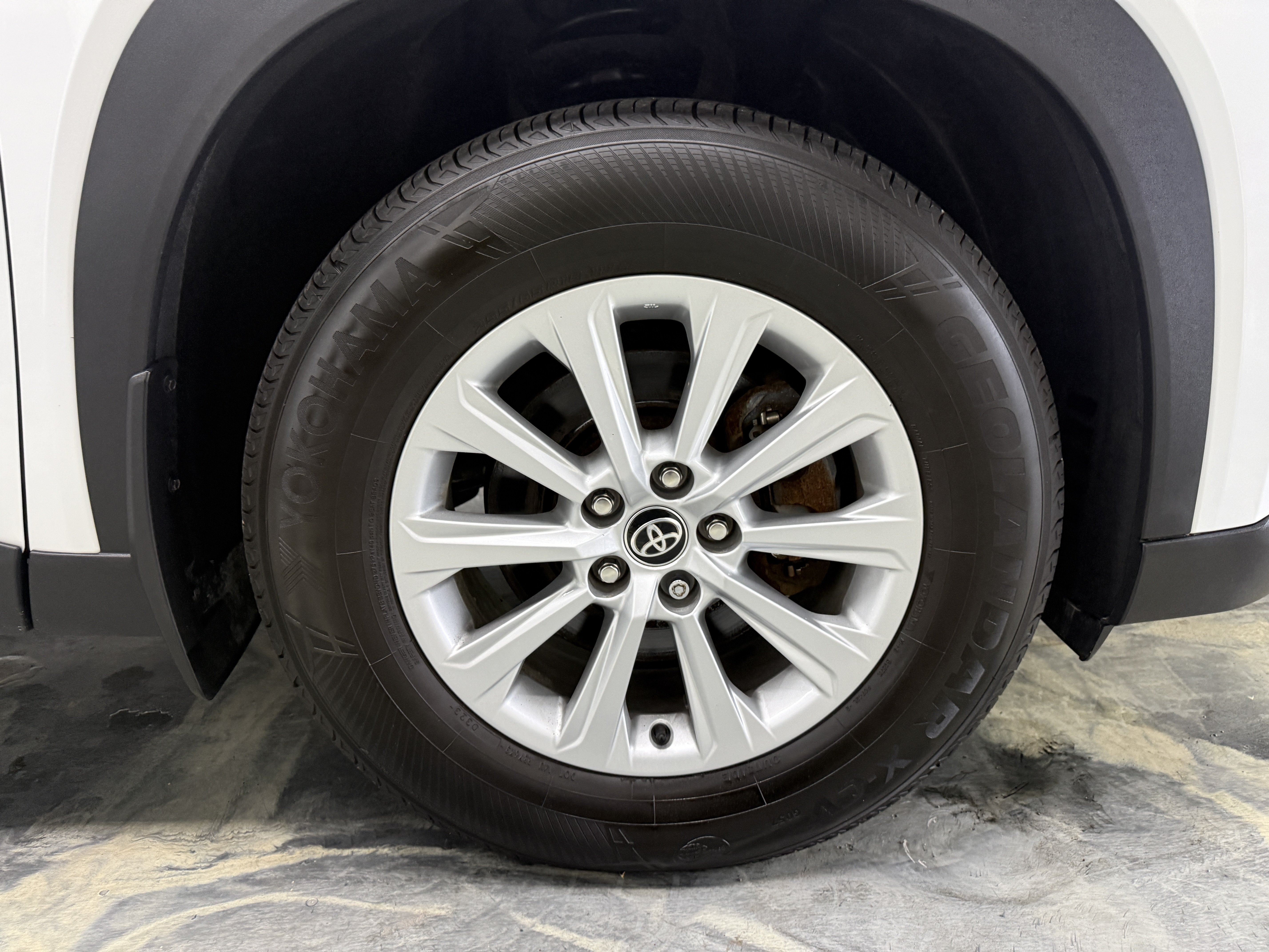 Used 2024 Toyota Grand Highlander AWD image 32