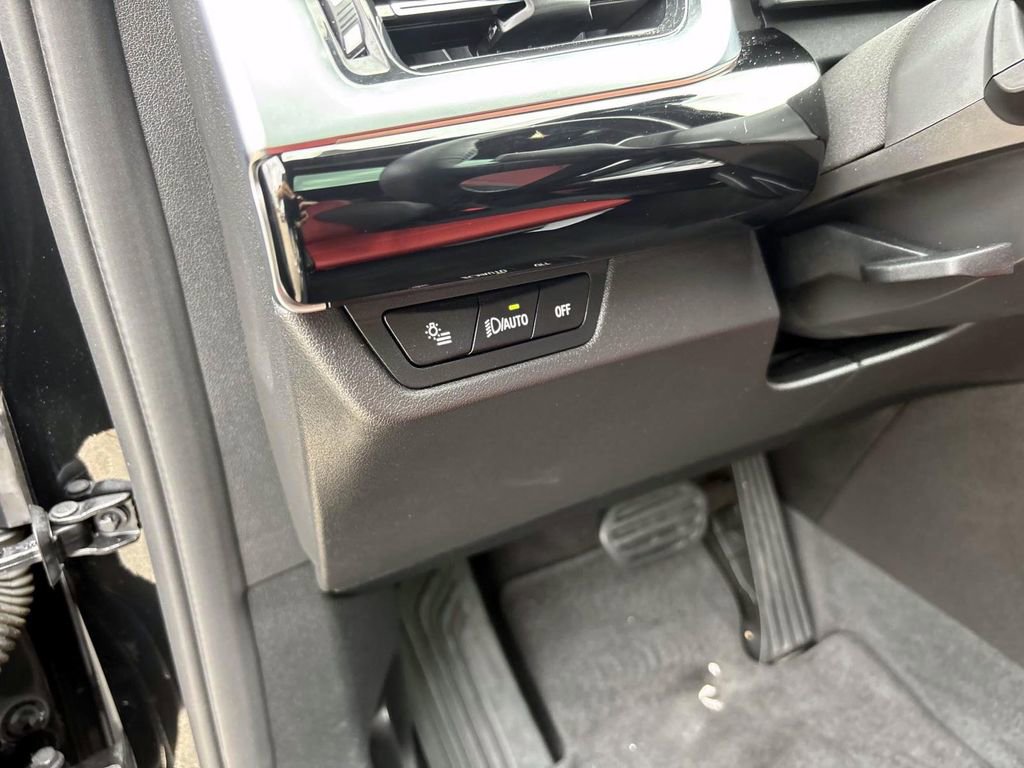 Certified 2025 BMW X2 xDrive28i image 15