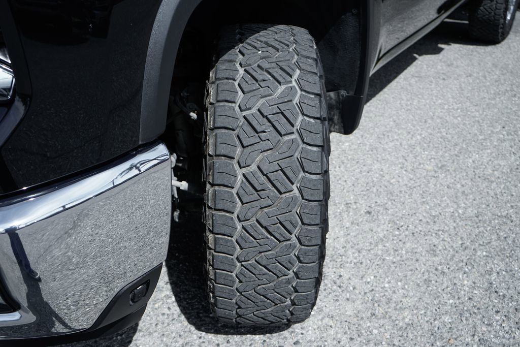 Used 2024 Chevrolet Silverado 2500 LTZ w/ LTZ Premium Package AWD/4WD image 44