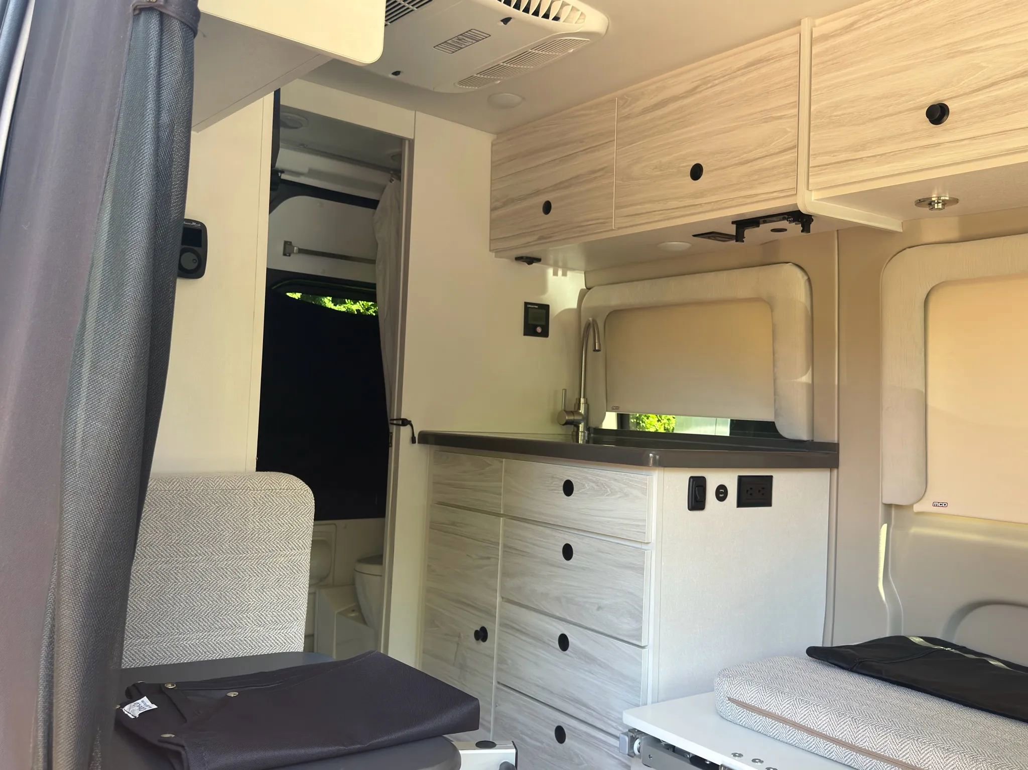 Used 2023 RAM ProMaster 1500 w/ Premium Convenience Group (B) image 26