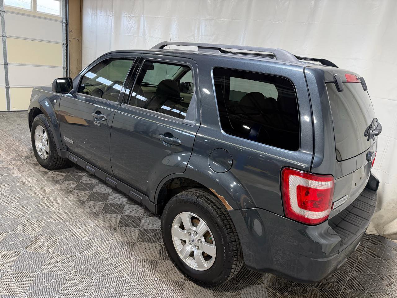 Used 2008 Ford Escape Limited AWD/4WD image 4