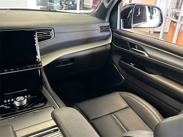 New 2026 Jeep Grand Wagoneer Limited image 21