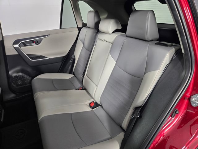 Used 2022 Toyota RAV4 Limited AWD/4WD image 17