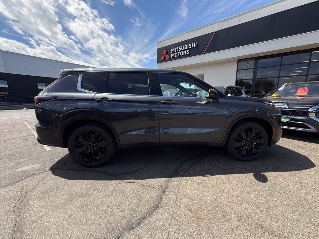 New 2026 Mitsubishi Outlander LE FWD image 15