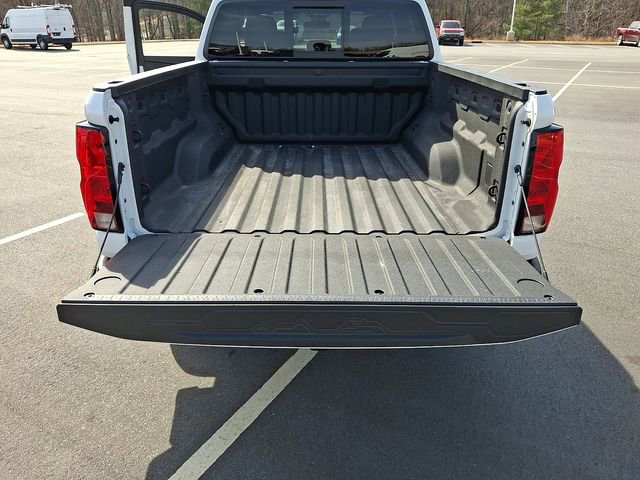Used 2025 Chevrolet Colorado W/T w/ Advanced Trailering Package image 29