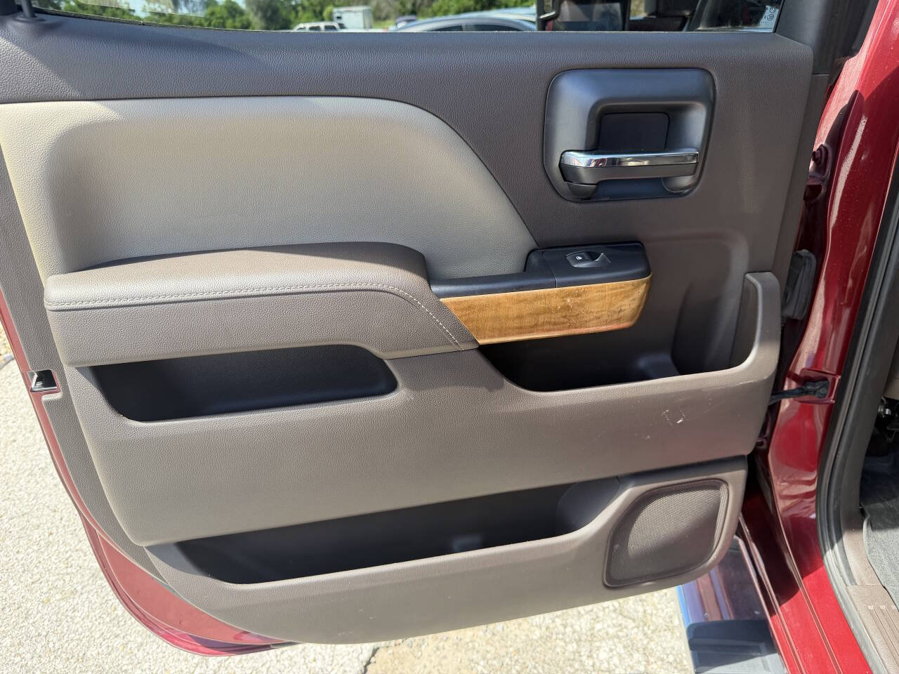 Used 2015 Chevrolet Silverado 2500 LTZ w/ Duramax Plus Package AWD/4WD image 15