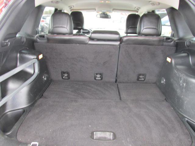 Used 2017 Jeep Cherokee Trailhawk w/ Cold Weather Group image 7