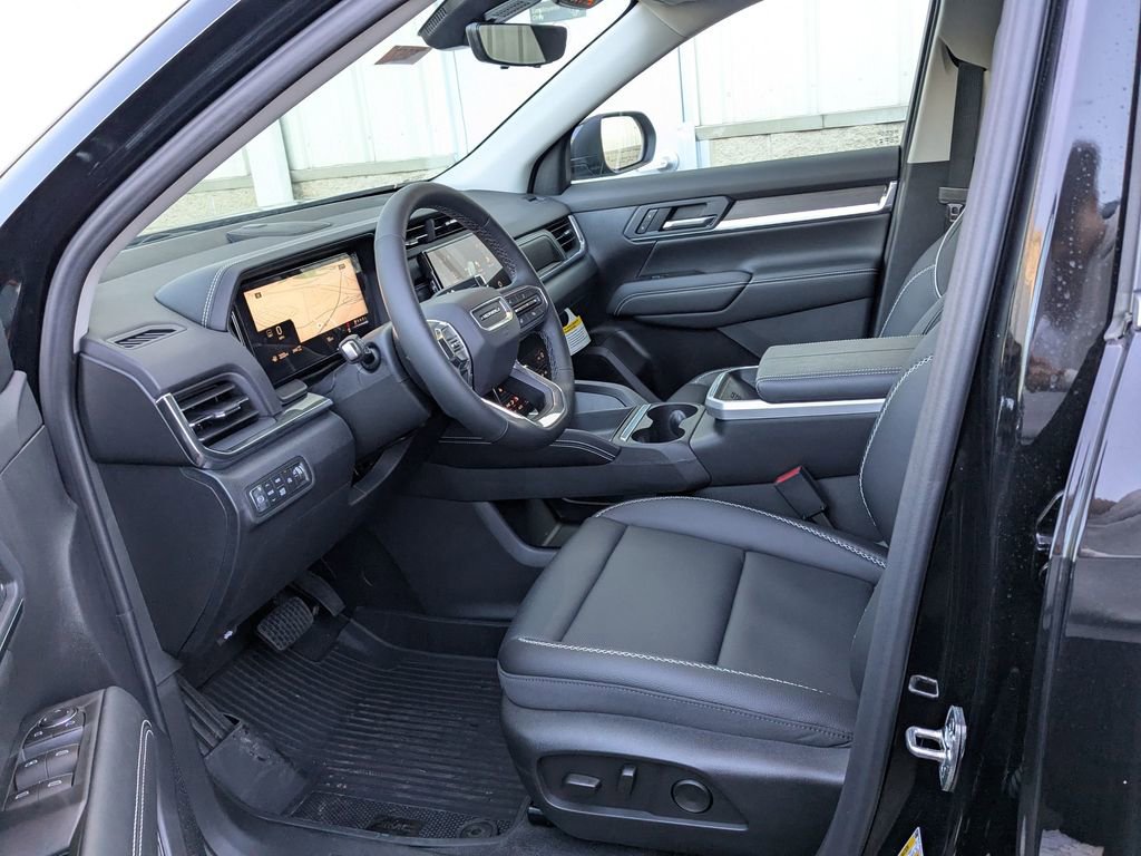 New 2026 GMC Terrain Denali w/ LPO, Floor Liner Package image 11