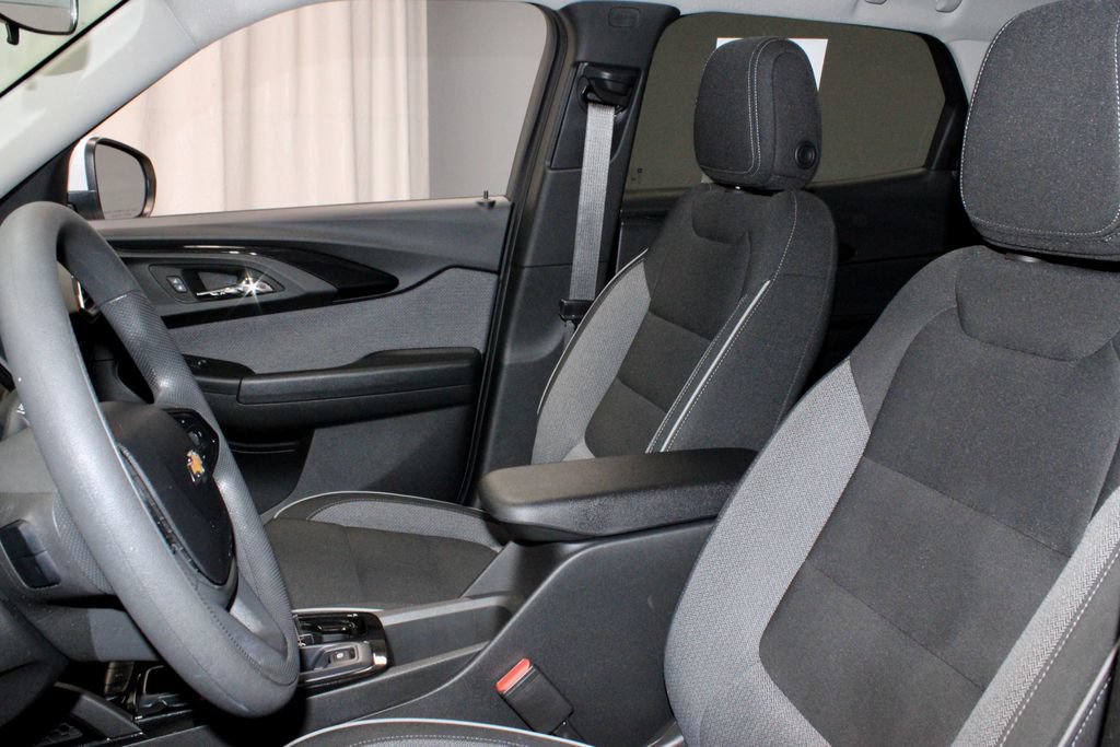 Used 2023 Chevrolet TrailBlazer LT FWD image 26