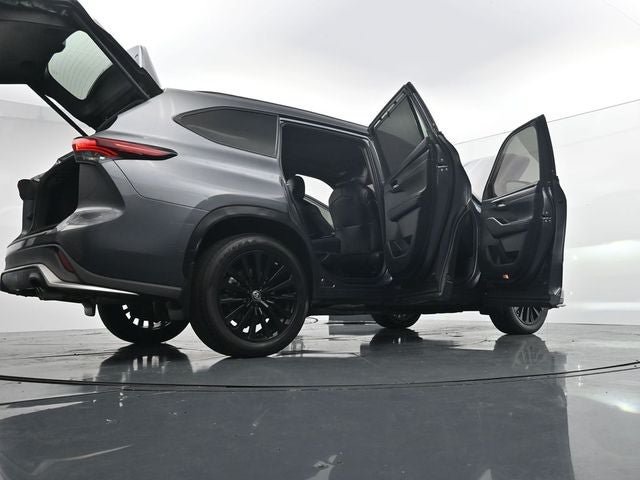 Used 2024 Toyota Highlander XSE AWD/4WD image 48
